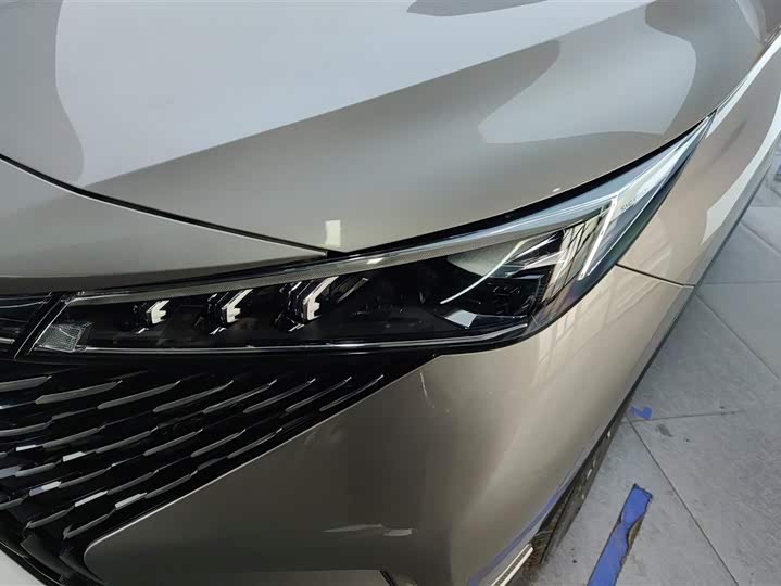2023 Roewe RX5 Hybrid