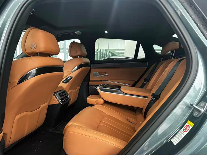 BYD Han L 2025 2025款 DM-p 四驱激光雷达旗舰型