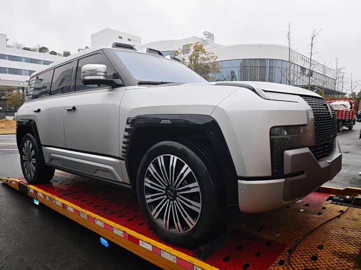 BYD Yangwang U8 2023 2023款 豪华版