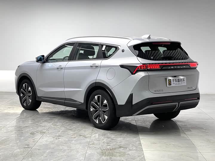 Jetour Shanhai L7 2024 2024款 1.5T 120km ULTRA 7座