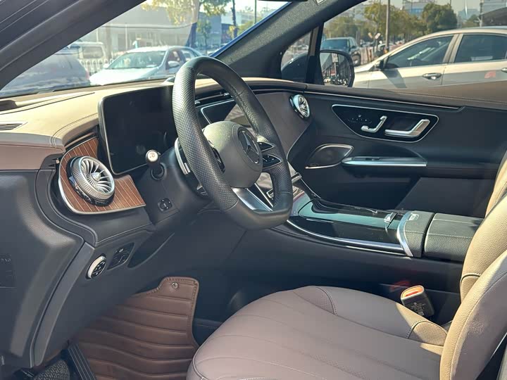 Mercedes-Benz EQE SUV 2023 2023款 350 4MATIC 豪华版