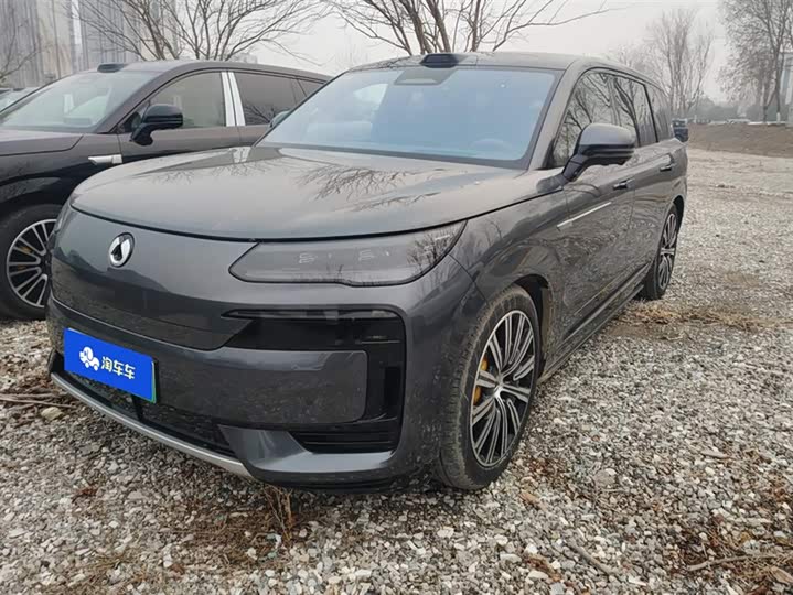 Denza N9 2025 2025款 尊荣型