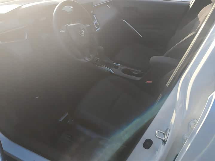 Toyota Corolla Cross 2024 2024款 2.0L 智能电混双擎 精英版