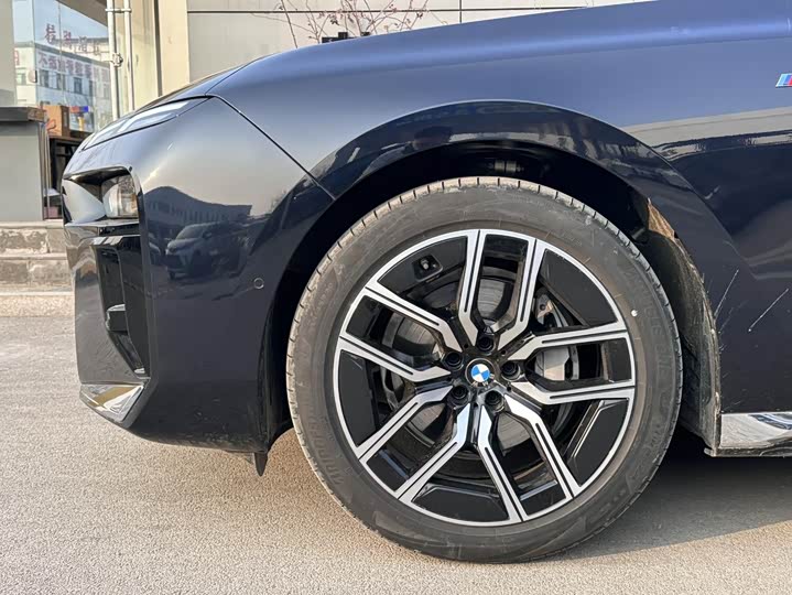 BMW 7 Series 2023 2023款 735Li M运动套装