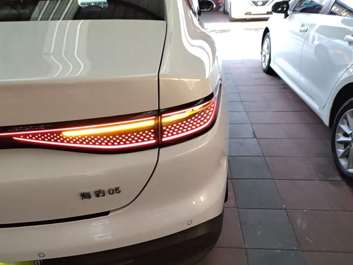 BYD Seal 05 DM-i Hybrid 2025 2025款 DM-i 智驾版 55KM豪华型