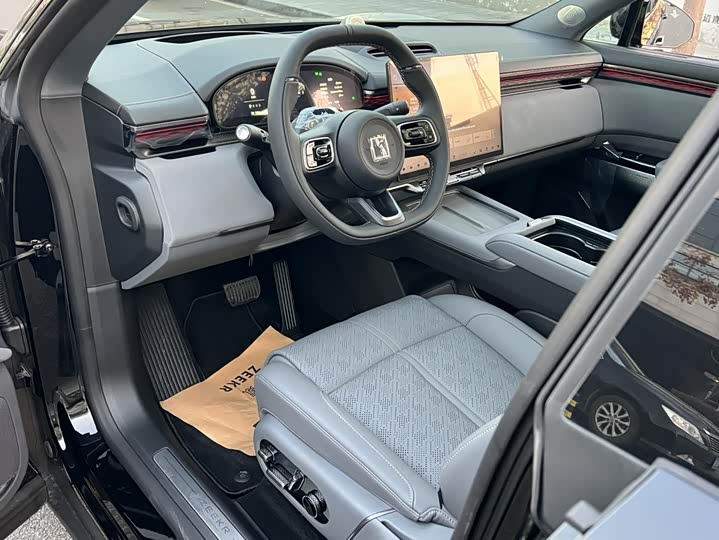 Zeekr 7X 2025 2025款 100kWh 长续航后驱智驾版