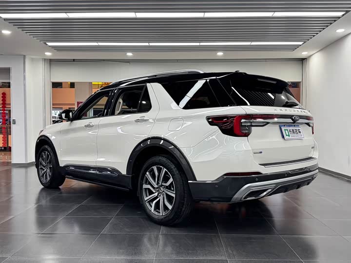 Ford Explorer 2023 2023款 EcoBoost 285 四驱钛金版 6座