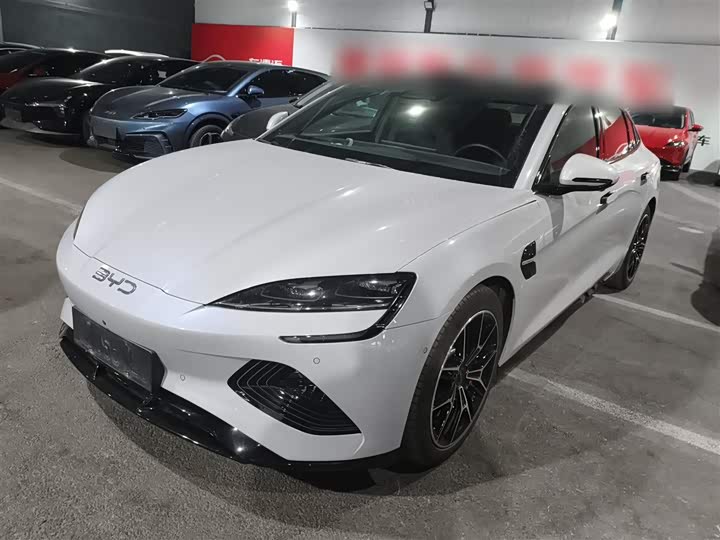 BYD Seal 2025 2025款 600四驱智驾版