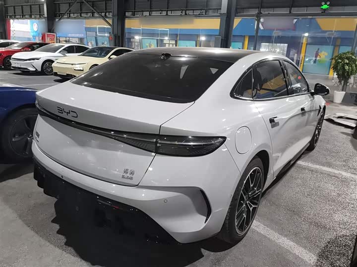 BYD Seal 2025 2025款 600四驱智驾版