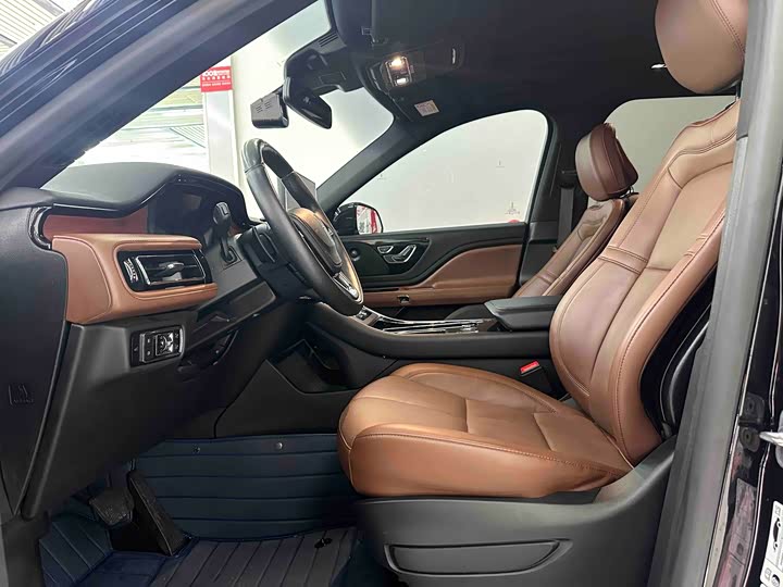 Lincoln Aviator 2023 2023款 3.0T V6 四驱尊雅巡航版 六座