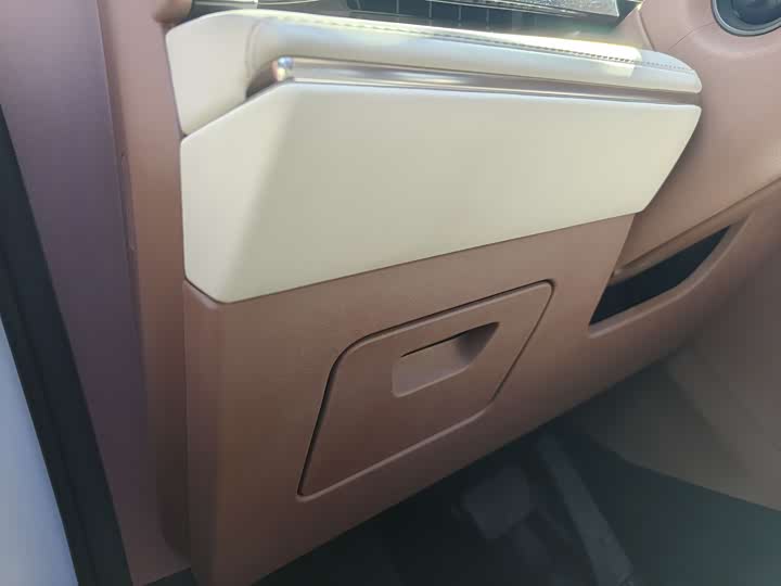 BYD Xia 2025 2025款 DM-i 1.5T 180km 超越型