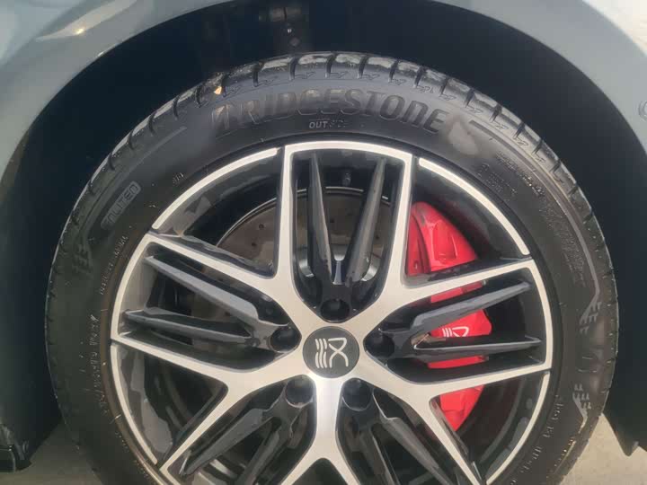 BYD Han L 2025 2025款 DM-p 四驱激光雷达旗舰型