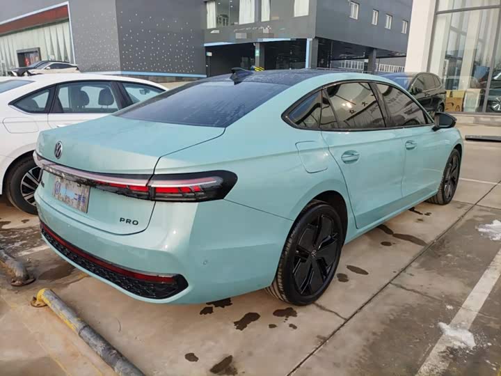 Volkswagen Passat 2025 2025款 Pro 380TSI 星空龙尊版