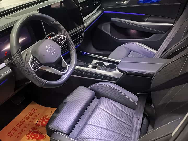 Volkswagen Passat 2025 2025款 Pro 380TSI 龙尊版