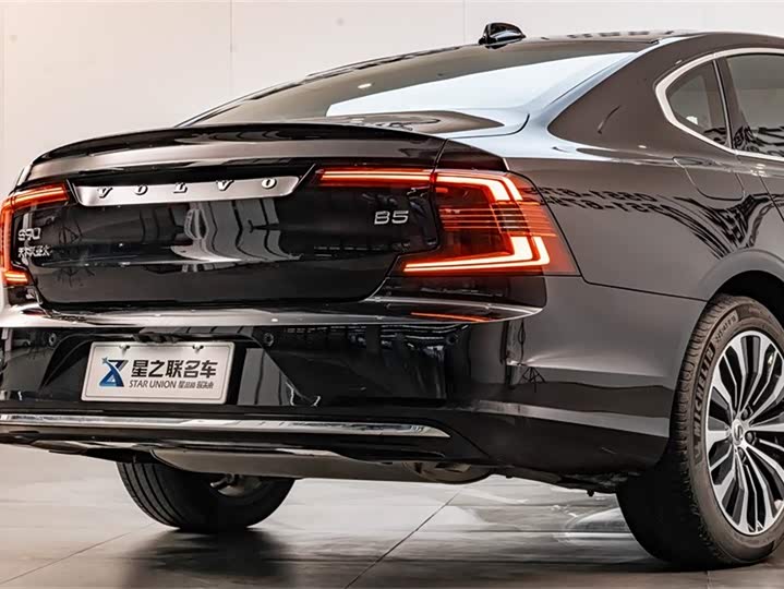 Volvo S90 2025 2025款 B5 智逸豪华版