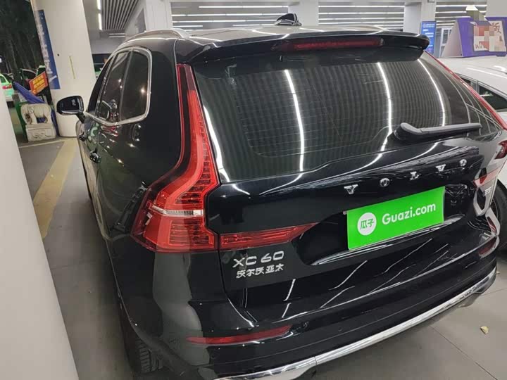 Volvo XC60 2025 2025款 B5 四驱智逸豪华版