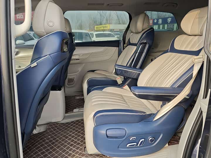 Roewe iMax 8 2022 2022款 400TGI 至尊版