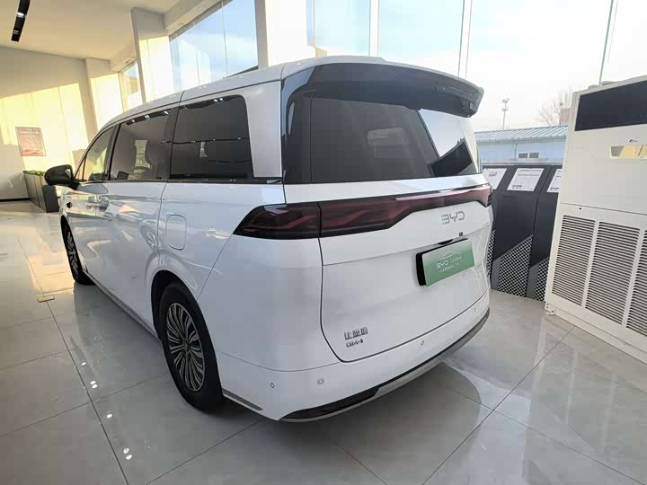 BYD Xia 2025 2025款 DM-i 1.5T 180km 超越型