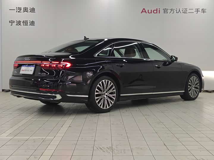 Audi A8 2024 2024款 A8L 50 TFSI quattro 臻选型