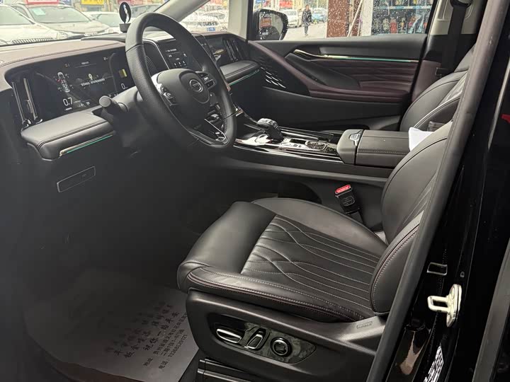 GAC Trumpchi M8 2024 2024款 大师系列 400T 至尊版