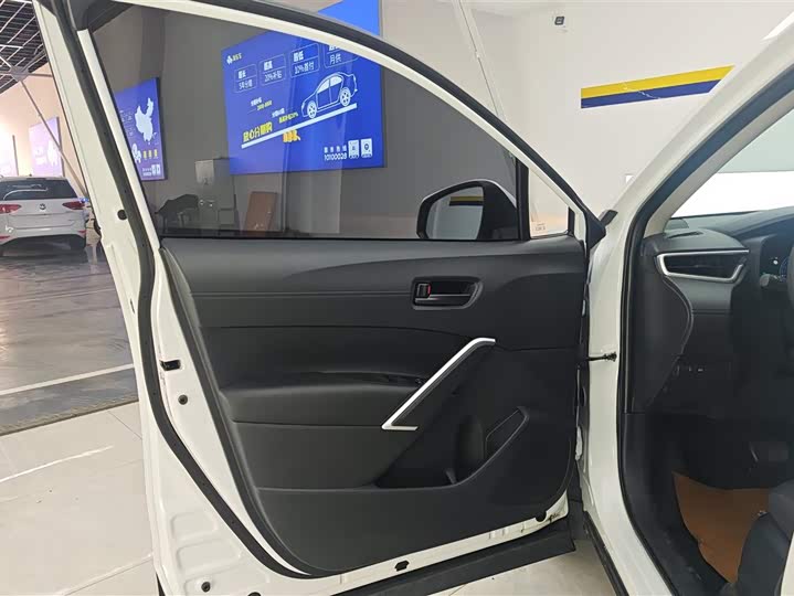 Toyota Corolla Cross 2024 2024款 2.0L 先锋版