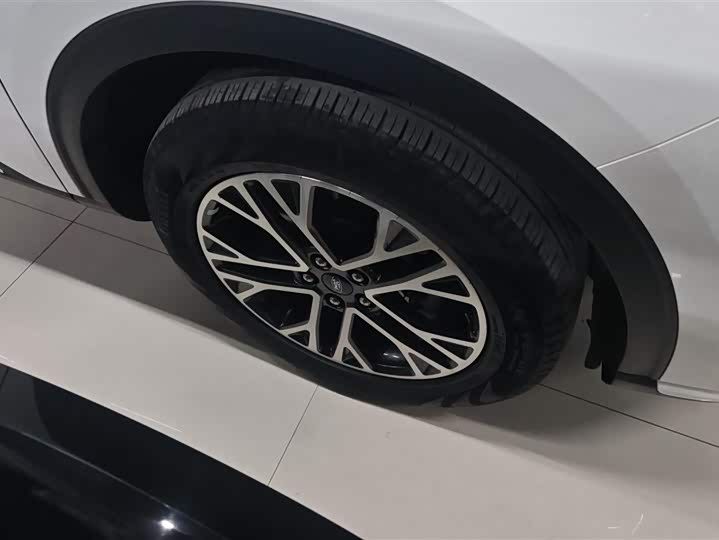 Ford Escape 2020 2020款 EcoBoost 245 两驱耀享款