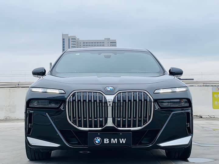 BMW 7 Series 2023 2023款 740Li 尊享型 M运动套装