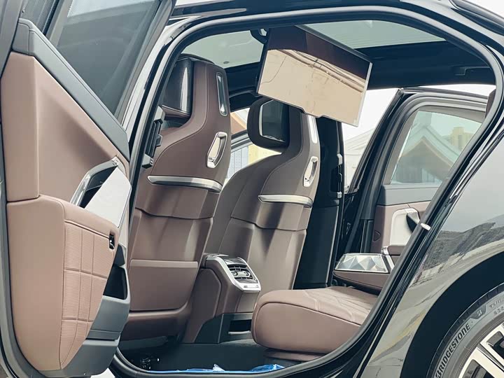 BMW 7 Series 2023 2023款 740Li 尊享型 M运动套装