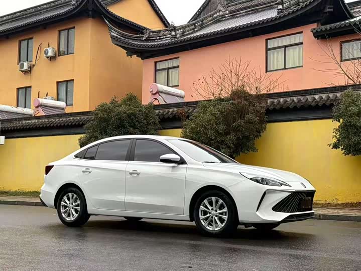 Roewe i5 2024 2024款 1.5L CVT尊荣版