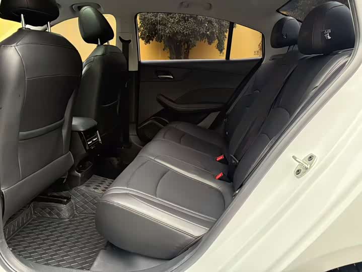 Roewe i5 2024 2024款 1.5L CVT尊荣版