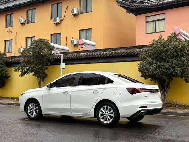 Roewe i5 2024 2024款 1.5L CVT尊荣版