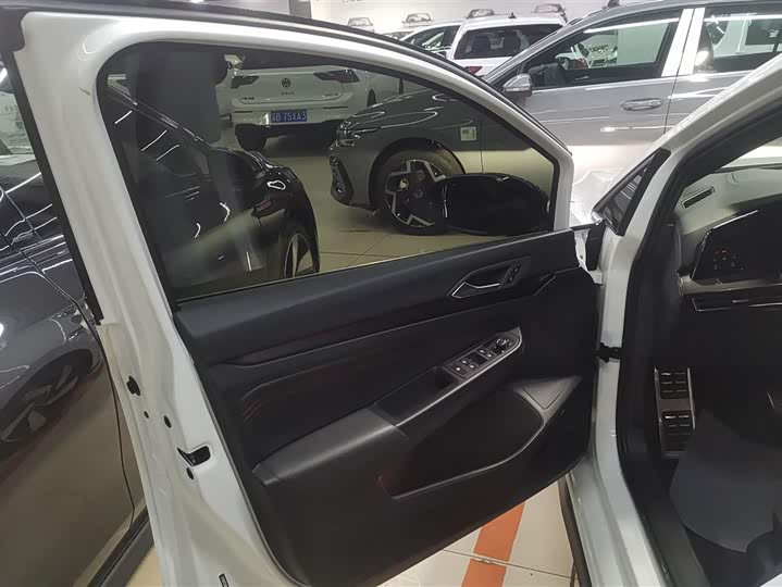 Volkswagen Golf GTI 2021 2021款 380TSI DSG GTI