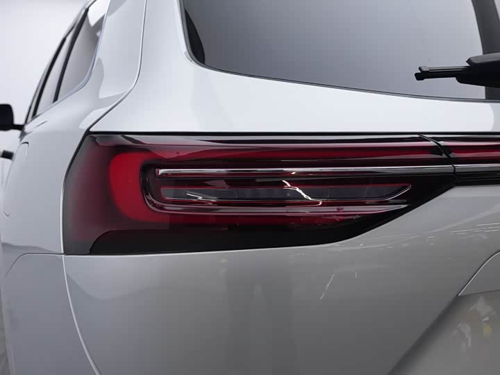 Aito M7 2024 2024款 1.5T 四驱Plus版 5座