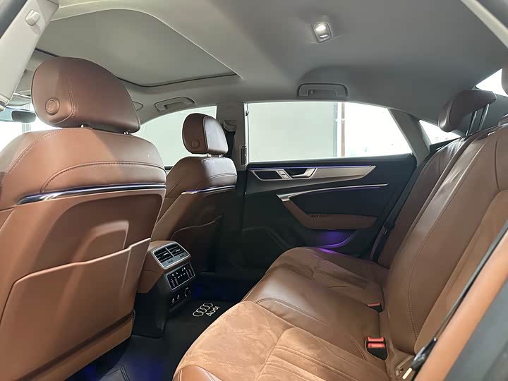 Audi A7L 2024 2024款 45 TFSI 豪华型