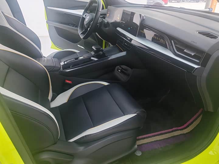 MG Motor 5 Scorpio 2022 2022款 1.5T Trophy运动旗舰版