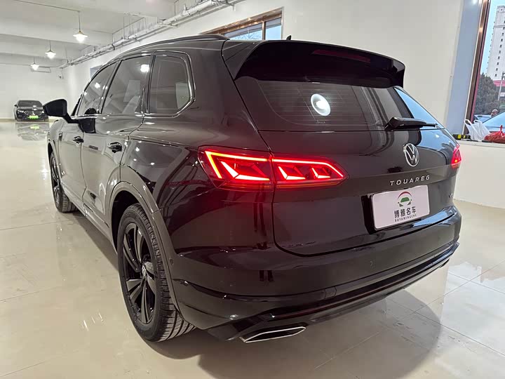 2023 Volkswagen Touareg