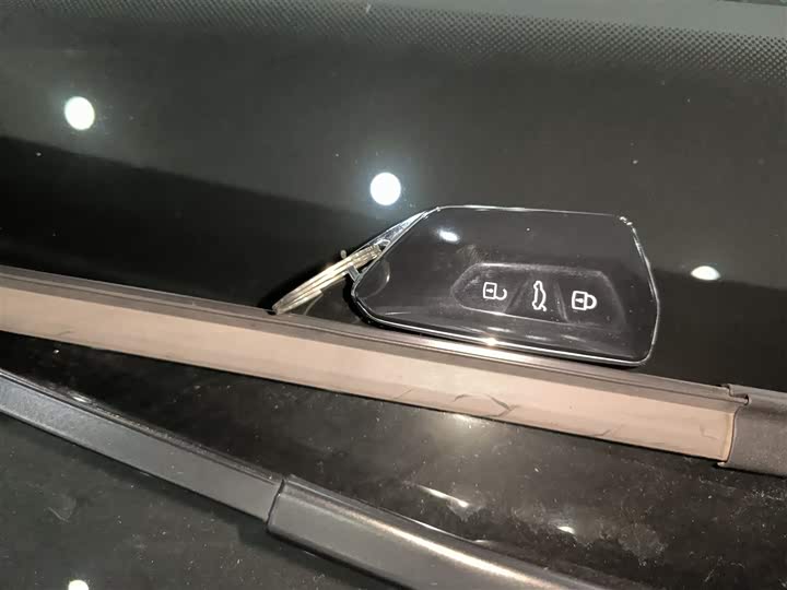 Volkswagen Tayron 2025 2025款 探岳L 380TSI 四驱豪华Easy包