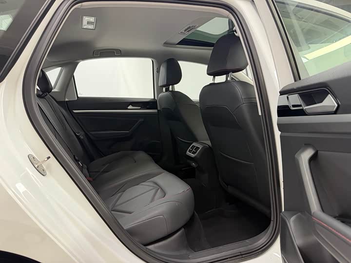 Volkswagen Lavida 2024 2024款 300TSI DSG星空领先版