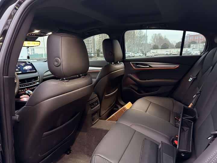 Cadillac CT5 2025 2025款 28T 赛道性能版