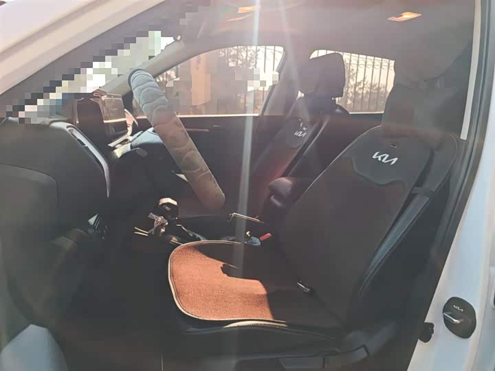 Kia Sonet 2024 2024款 1.5L 舒适版