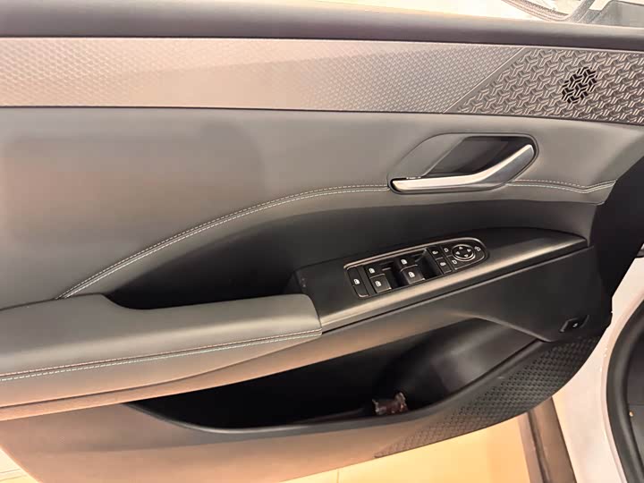 BYD Qin Plus 2025 2025款 DM-i 智驾版 120KM超越型