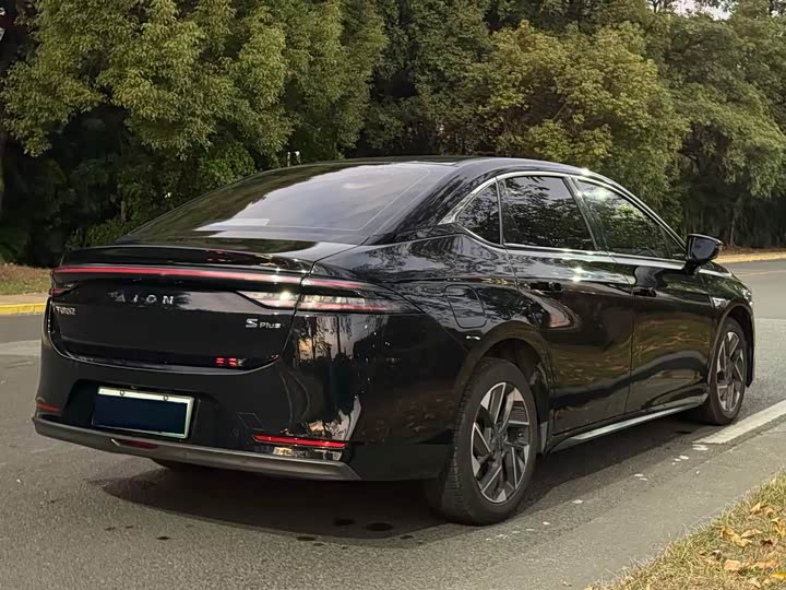 GAC Aion S Plus 2023 2023款 70 乐享版 三元锂