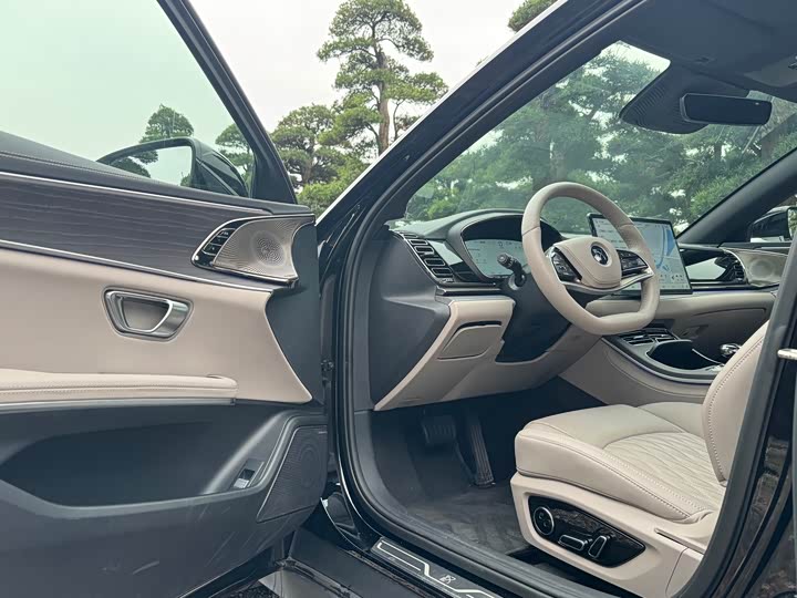 BYD Han 2025 2025款 DM-i 125KM激光雷达智驾型