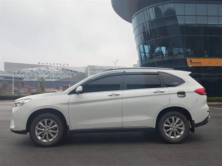2023 Haval M6