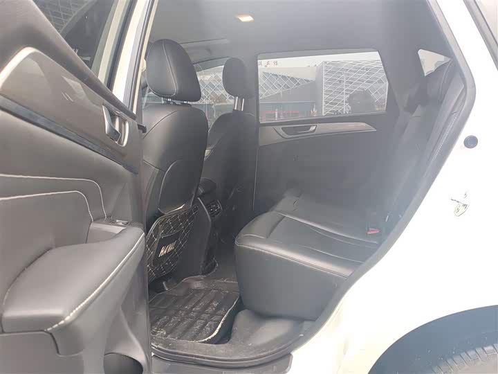 Haval M6 2023 2023款 PLUS 1.5T DCT豪华智联型