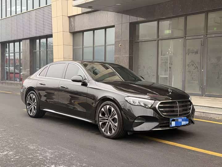 Mercedes-Benz E-Class 2025 2025款 E 300 L 时尚型