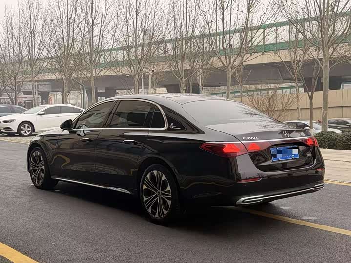 Mercedes-Benz E-Class 2025 2025款 E 300 L 时尚型