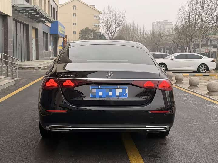 Mercedes-Benz E-Class 2025 2025款 E 300 L 时尚型