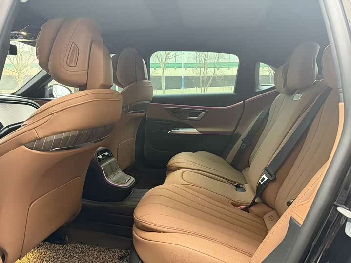 Mercedes-Benz E-Class 2025 2025款 E 300 L 时尚型