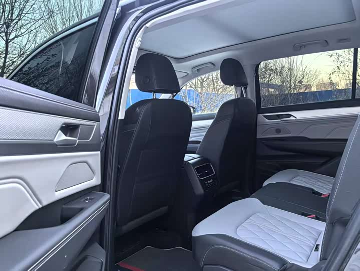 Volkswagen Tavendor 2025 2025款 380TSI 四驱R-Line巡礼 众享款